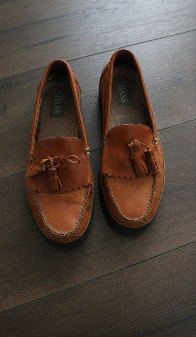 BASS Men's Tan Leather Tassel Loafers - Picture 2 of 7